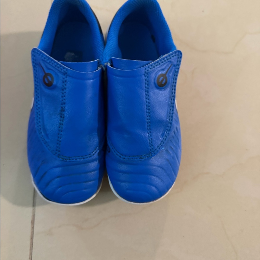 Nike Kids Blue Slip-On Soccer Cleats Firm/mixed ground